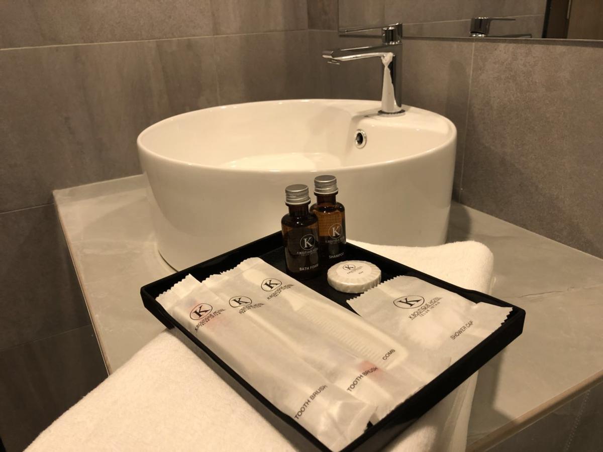 K Boutique Hotel Телук-Интан Экстерьер фото